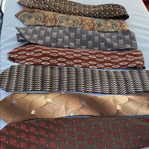 Collection of 19 vintage ties